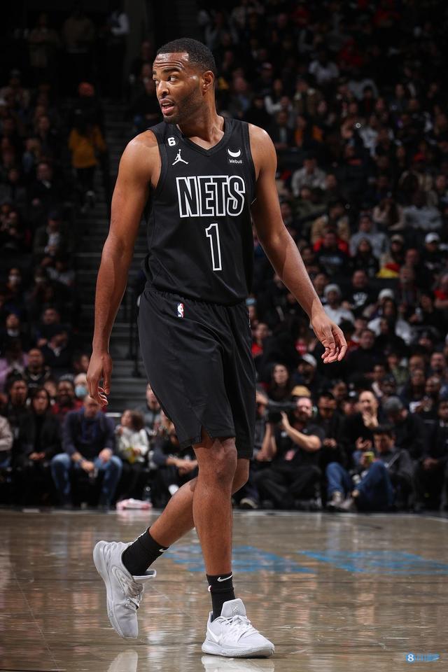 并且严格控 并且严格控