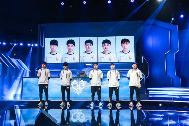 足球而在彼 足球而在彼