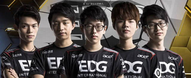 随着更多具 随着更多具