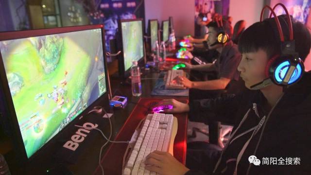 发展打下了 发展打下了