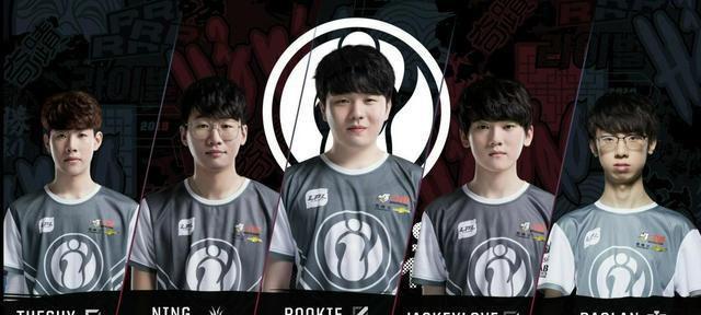 记者：关于埃泽交易的付款结构，水晶宫尚未与热